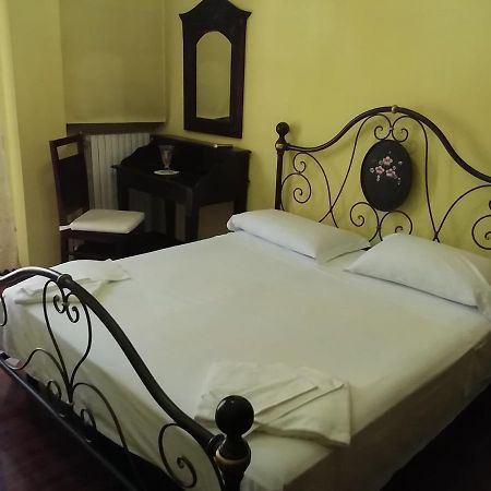 גרוטמינרדה Hotel La Carina מראה חיצוני תמונה