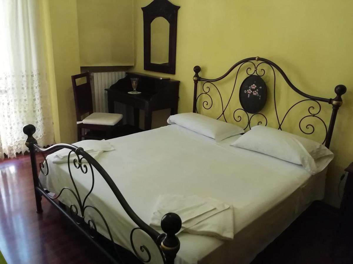 גרוטמינרדה Hotel La Carina מראה חיצוני תמונה