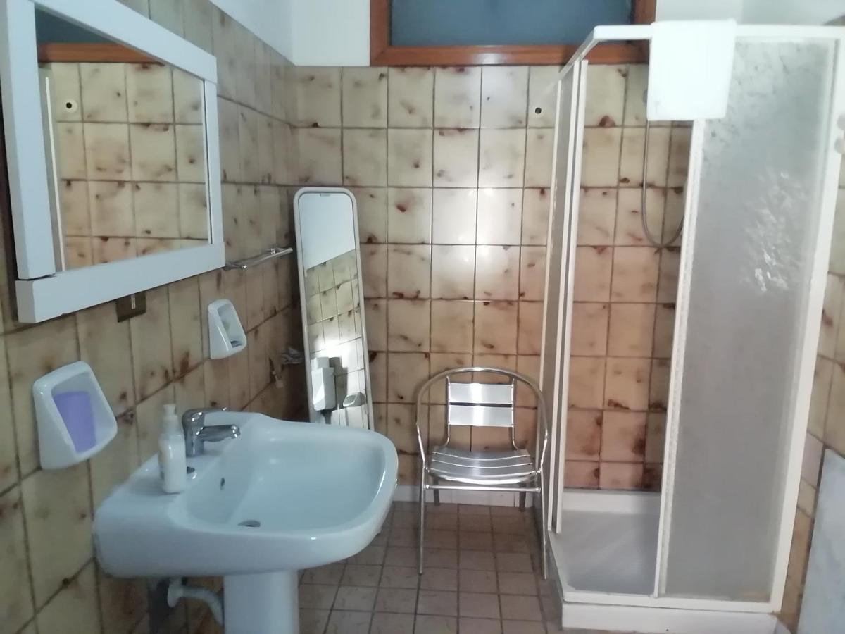גרוטמינרדה Hotel La Carina מראה חיצוני תמונה